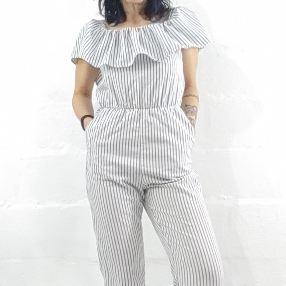 H&M STRIPE ROMPER - Picture 2 of 16